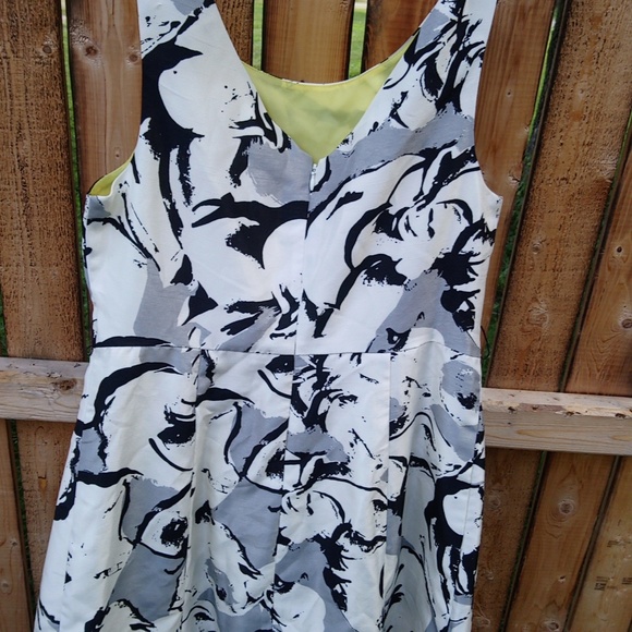 Signature By Robbie Bee Lined Patterned Womens Dress - Picture 10 of 11